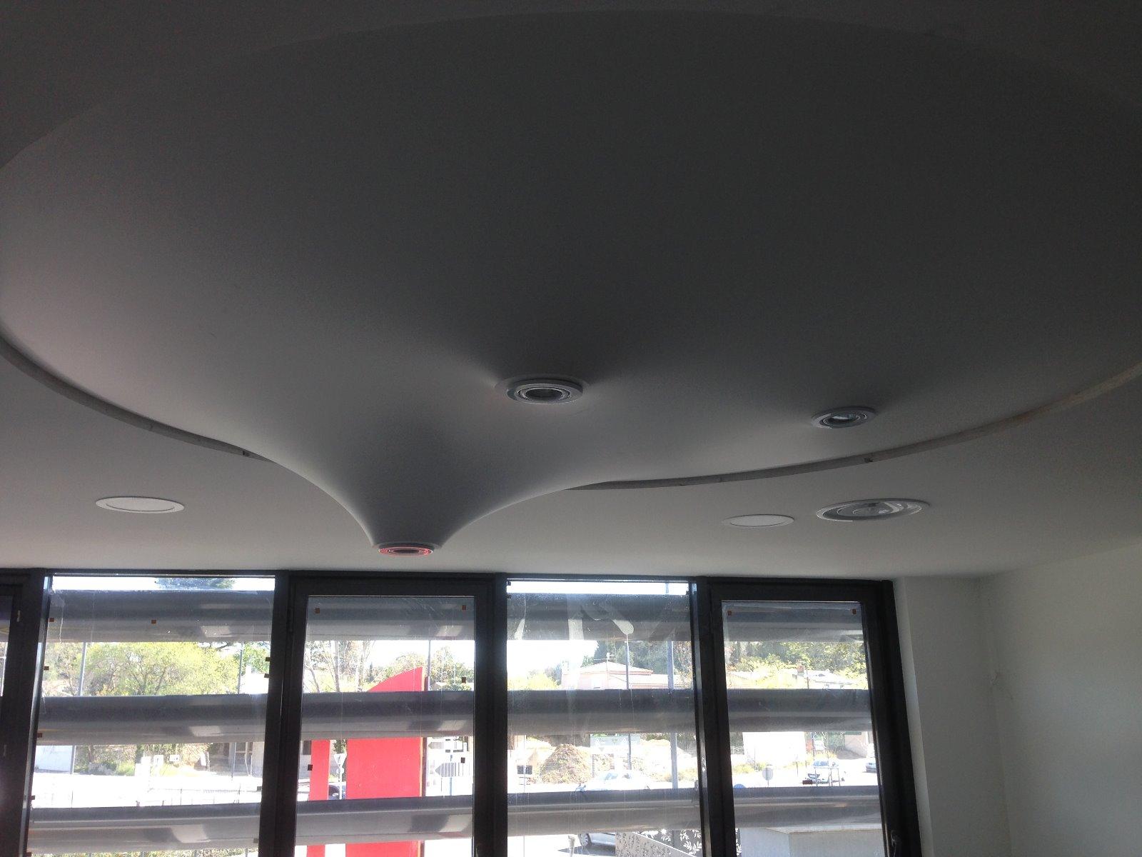 Plafond tendu personnalisé noir profond