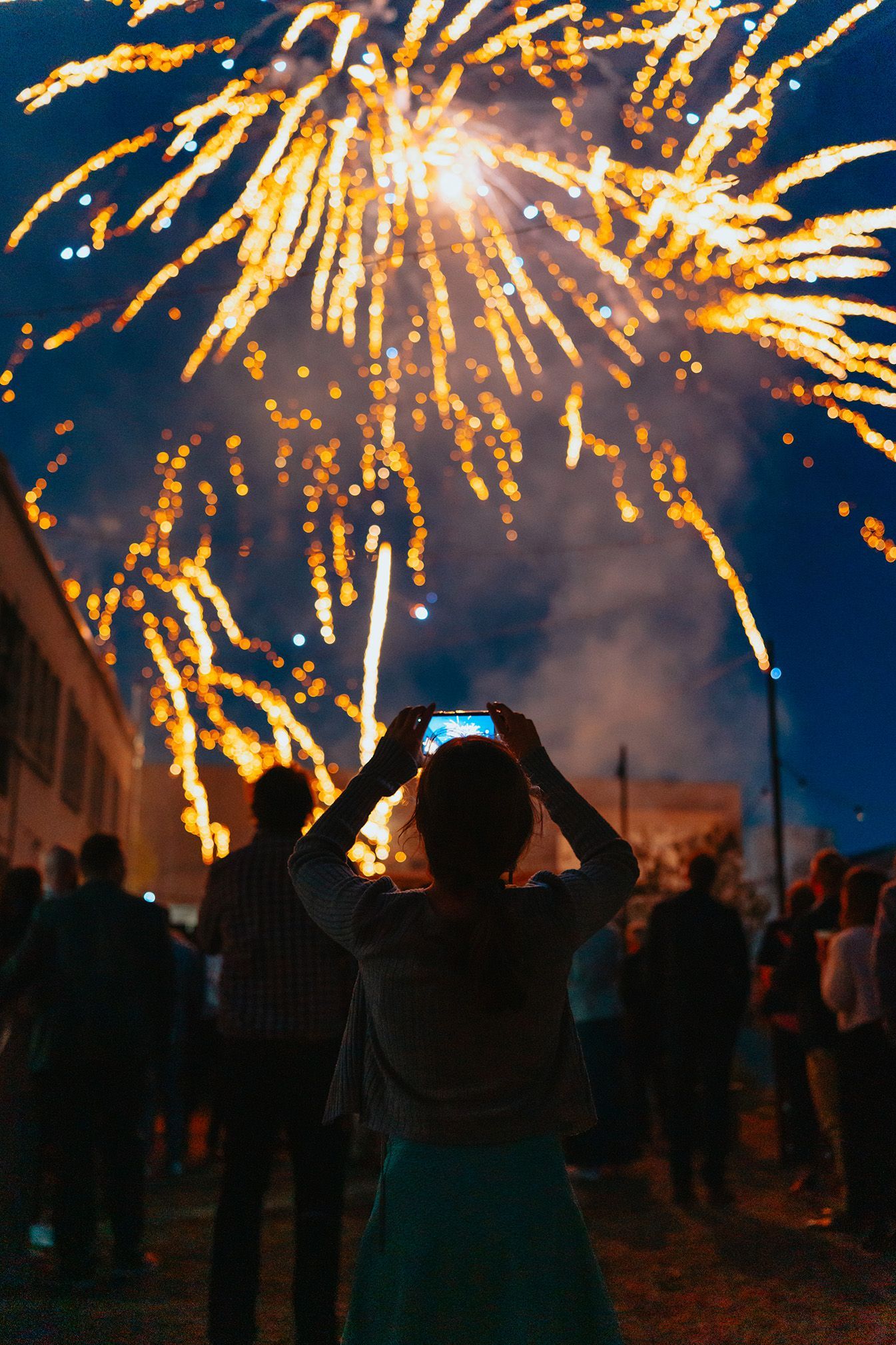 Spektakuläres Feuerwerk am Abend der Hochzeit in Dortmund Tyde