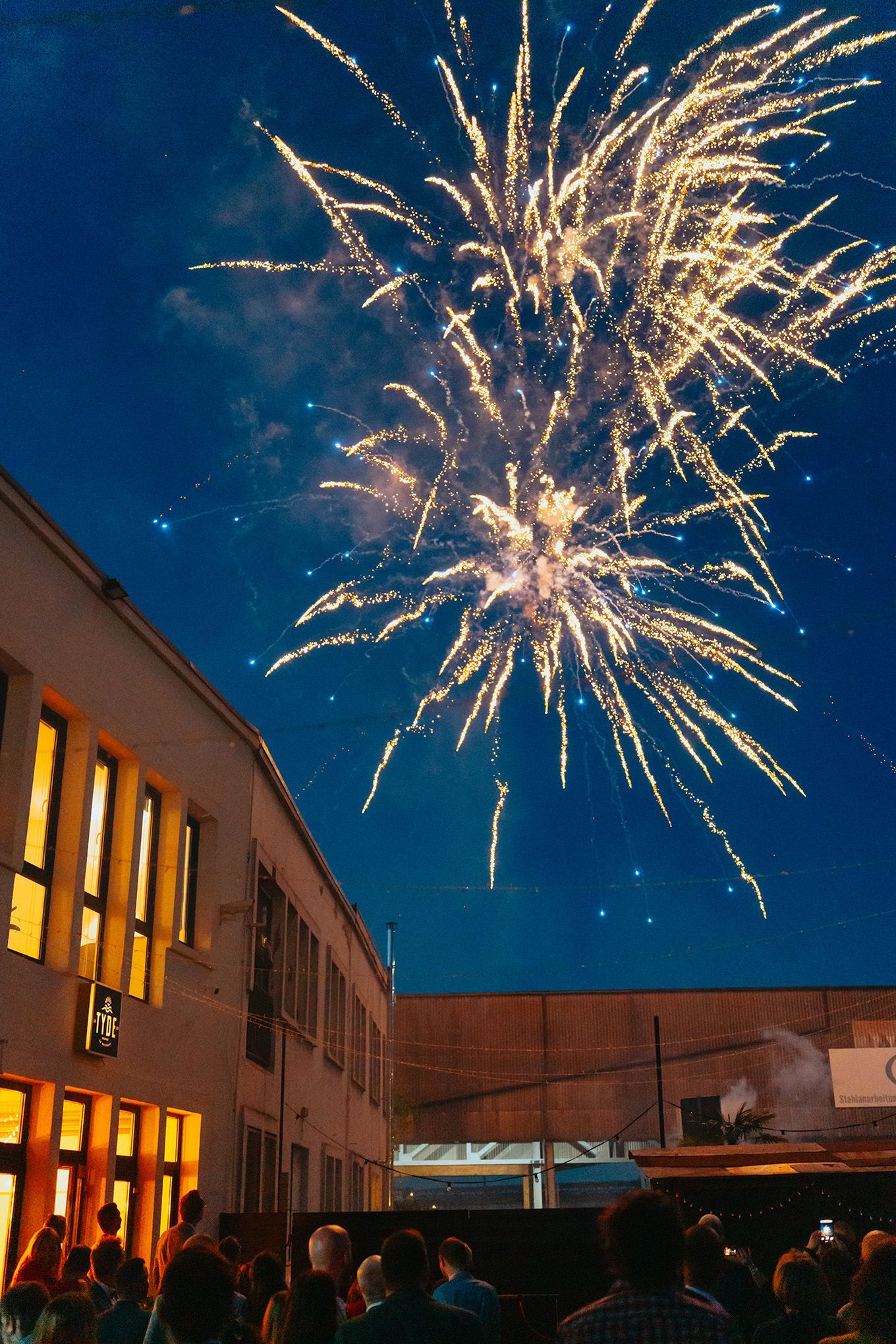 Abendfeuerwerk als Highlight der Hochzeitsfeier in Dortmund Tyde