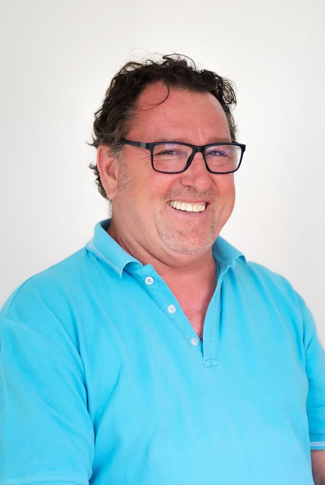 Portrait von Ingo Kirschnik-Stockhammer, Physiotherapeut in unserer Orthopädie Privatpraxis in Köln.