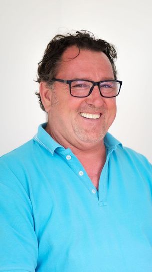 Portrait von Ingo Kirschnik-Stockhammer, Physiotherapeut in unserer Orthopädie Privatpraxis in Köln.