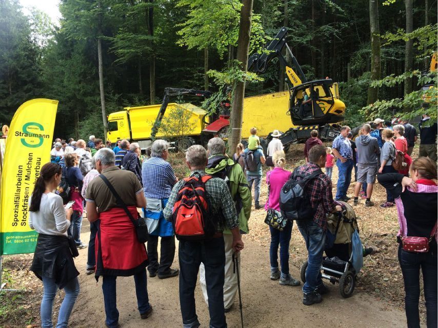 Kinder auf der Baustelle