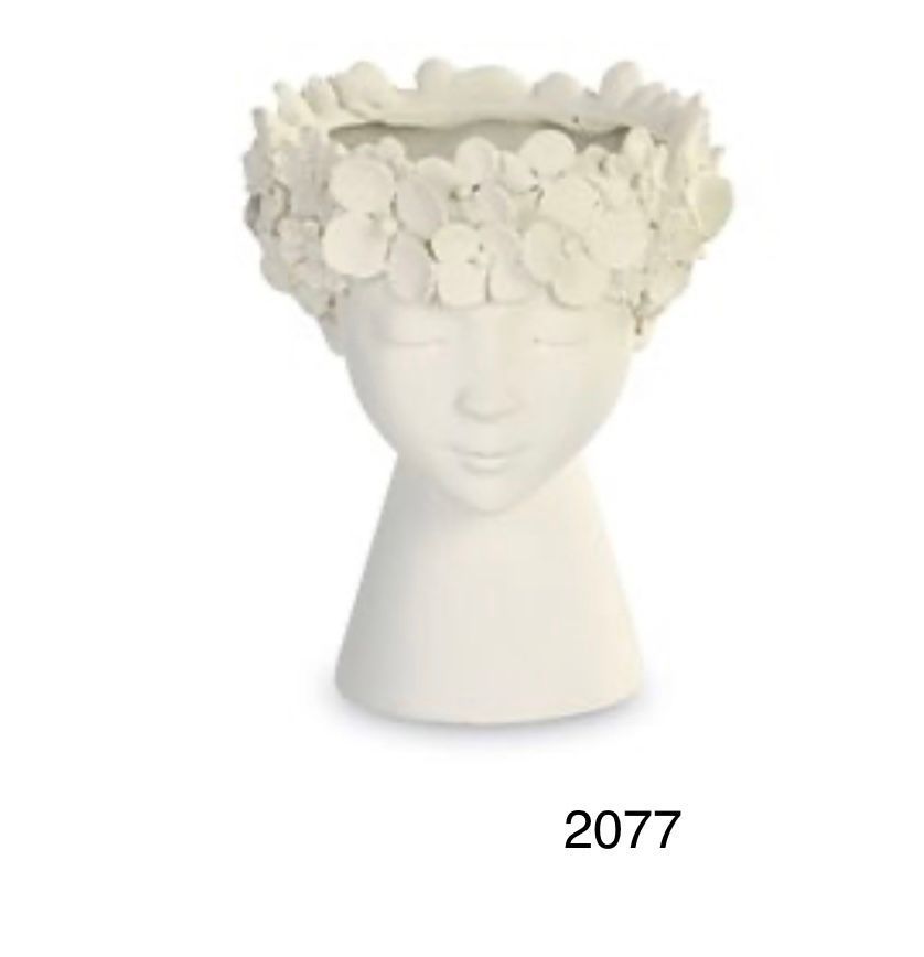 Luana's Bomboniere