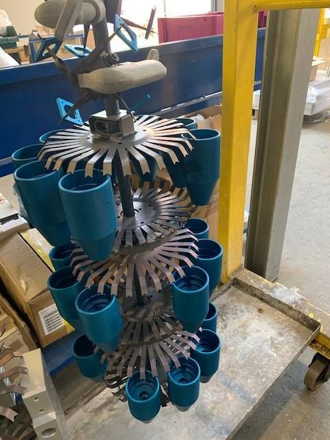 processo di anodizzazione su metallo