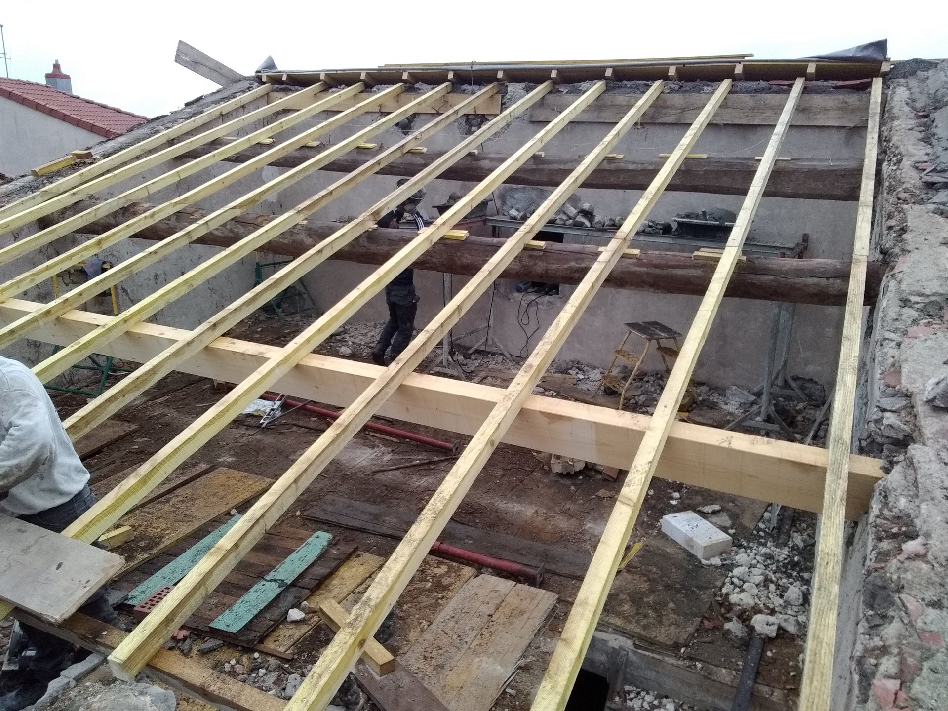 Une charpente pour une maison en rénovation