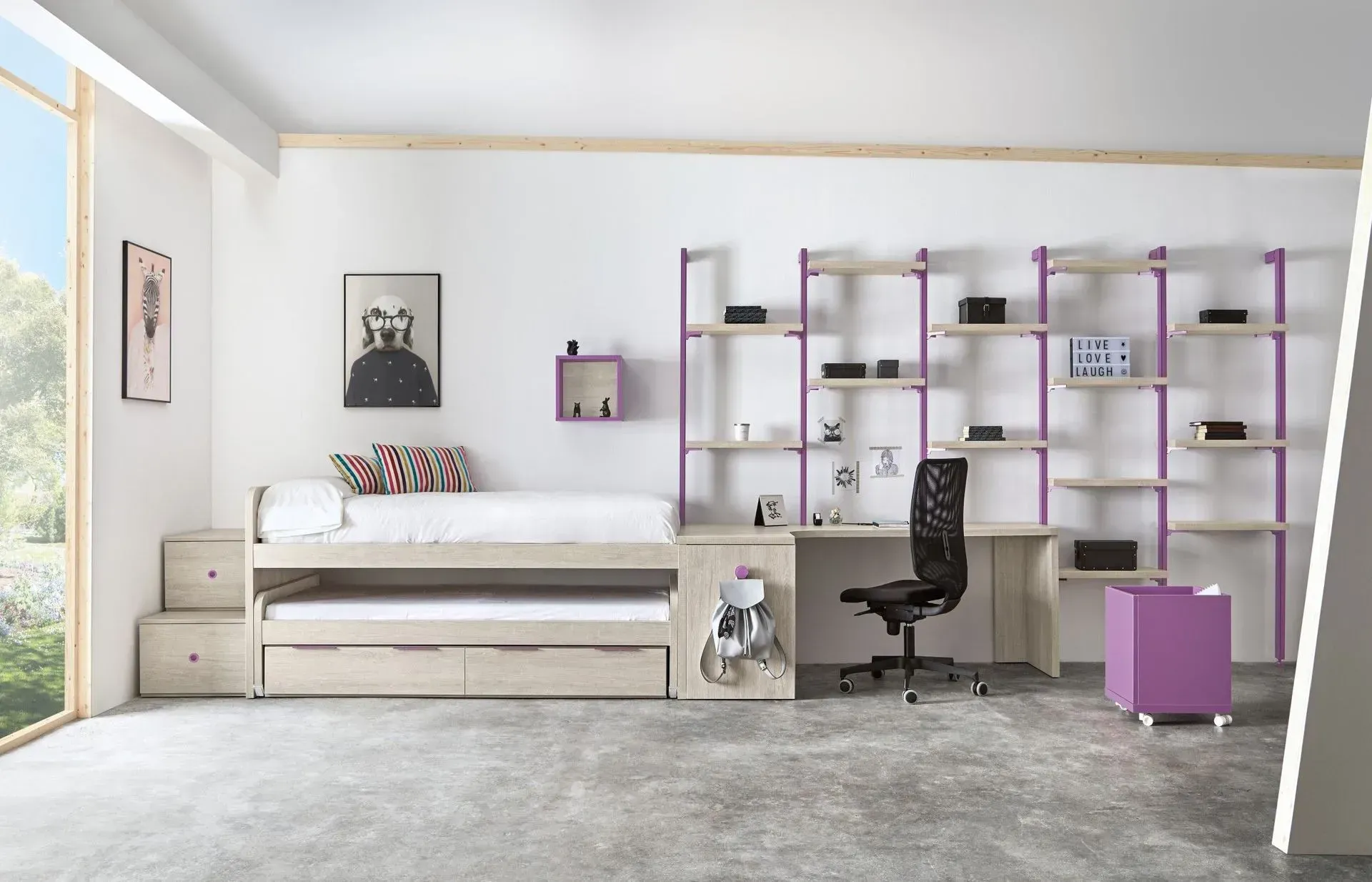 Dormitorio con cama, escritorio, estanterías y espacio de almacenamiento, principalmente en madera clara y detalles en morado.