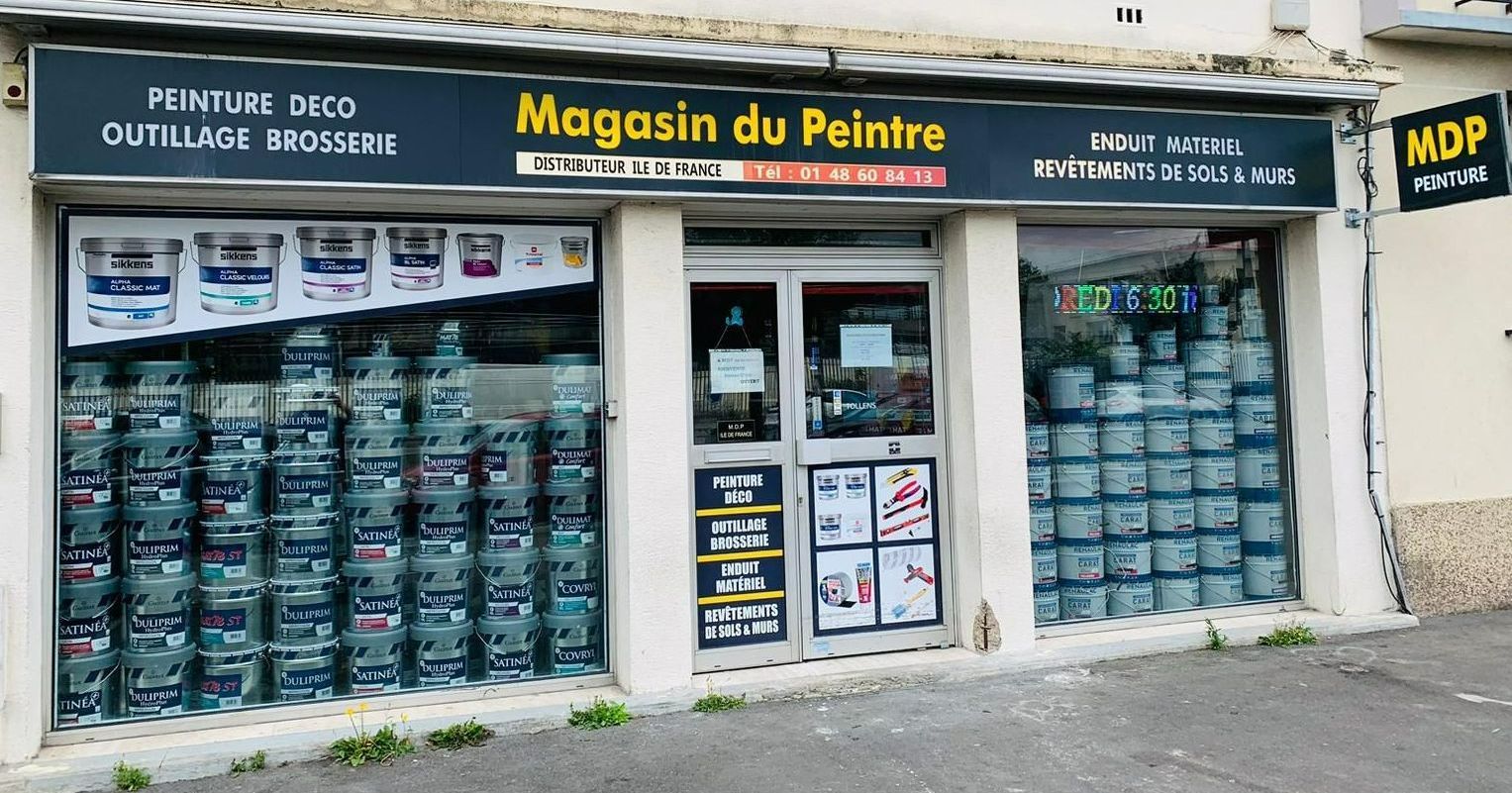 Façade du magasin de peinture