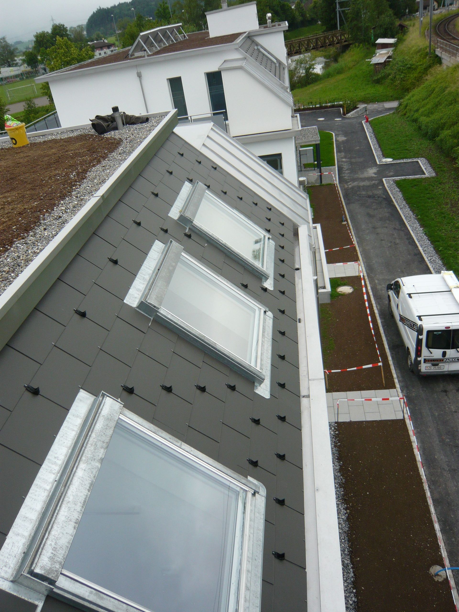 Dachfenster und Oblichter - Neuhaus Dach GmbH 2