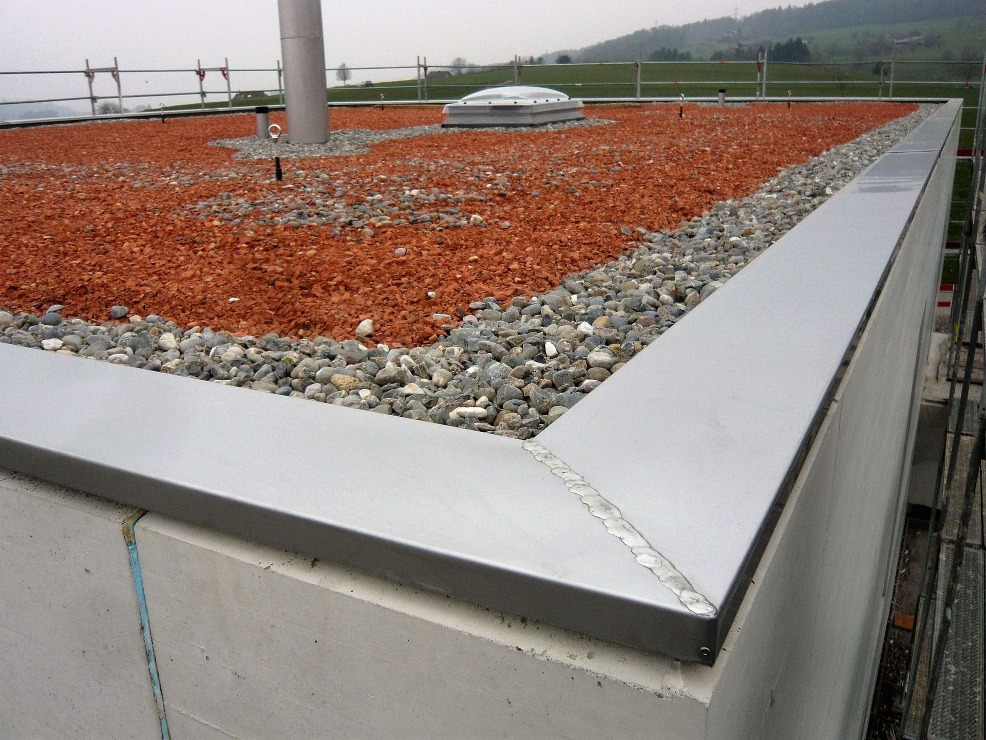 Flachdach - Neuhaus Dach GmbH 2