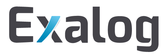 Logo Exalog : Texte gris avec un « x » bleu stylisé.