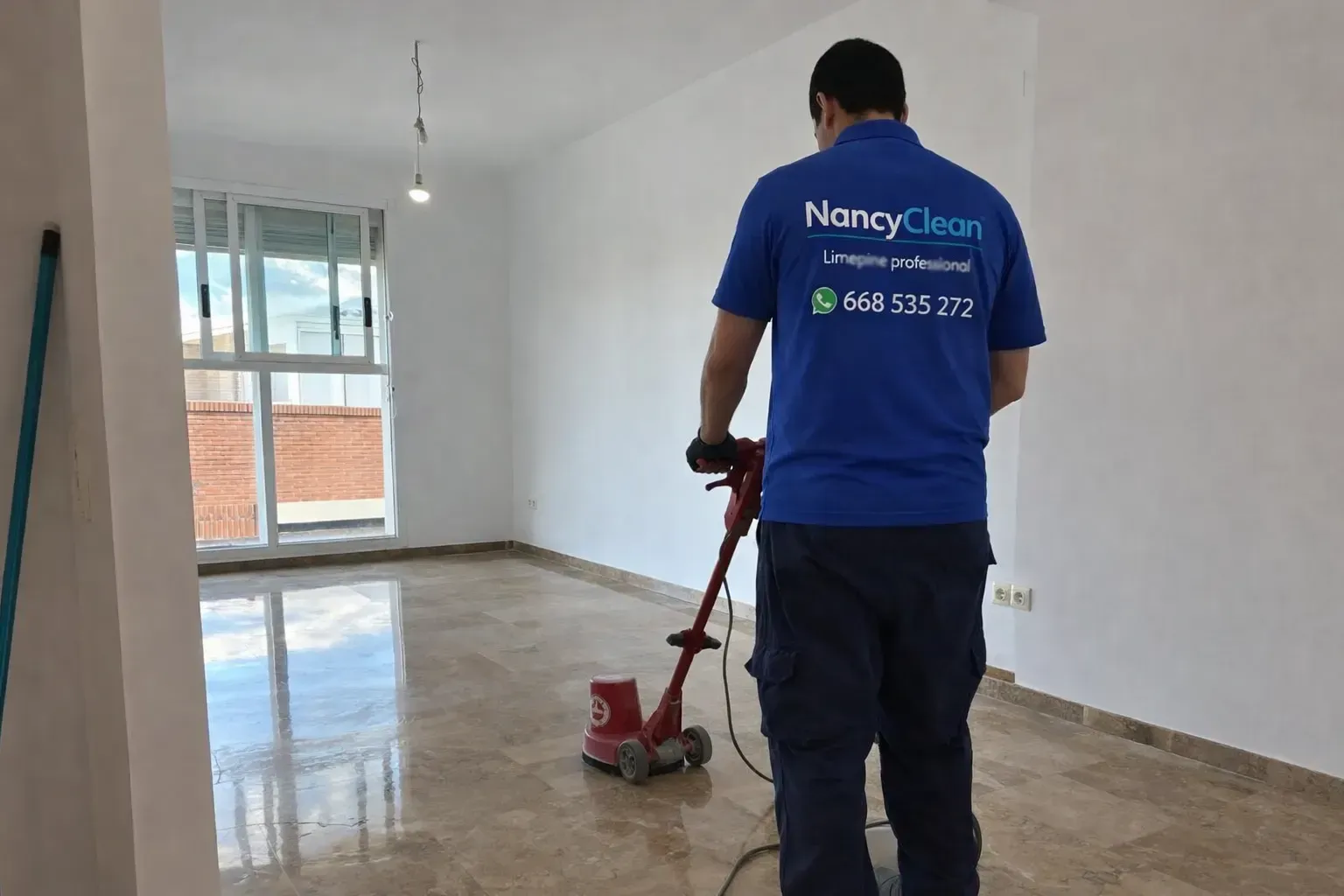 Recupera el brillo a tu suelo de piedra