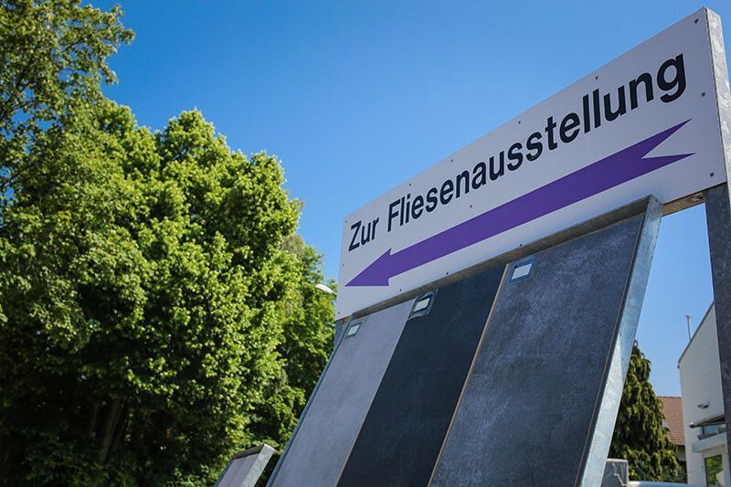 Fliesen Hübner GmbH Außenausstellung