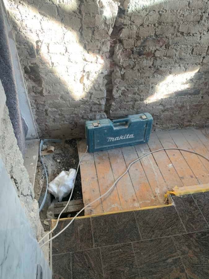 Erstellen eines Deckendurchbruches im 4. OG einer bewohnten Wohnung