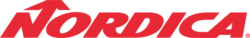 Nordica-Logo in Rot mit einem nach oben zeigenden Pfeil.