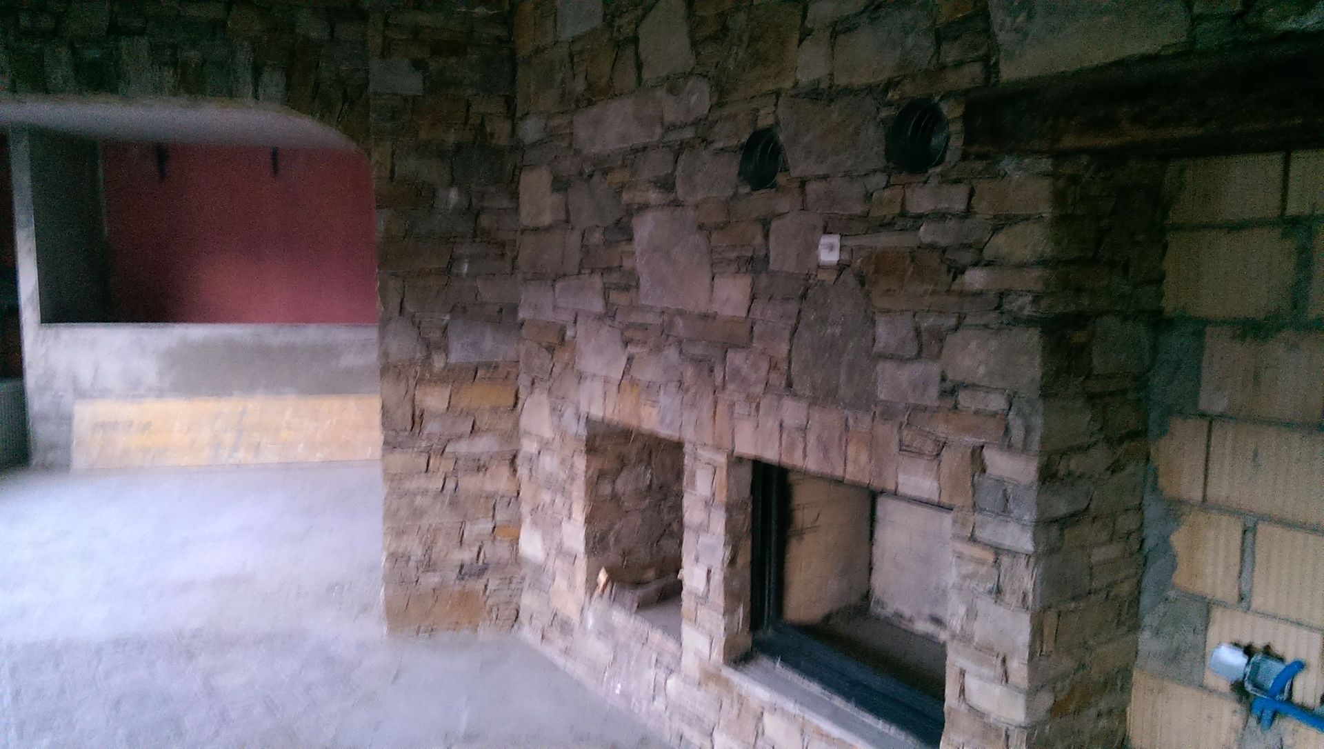 parete interna in pietra naturale