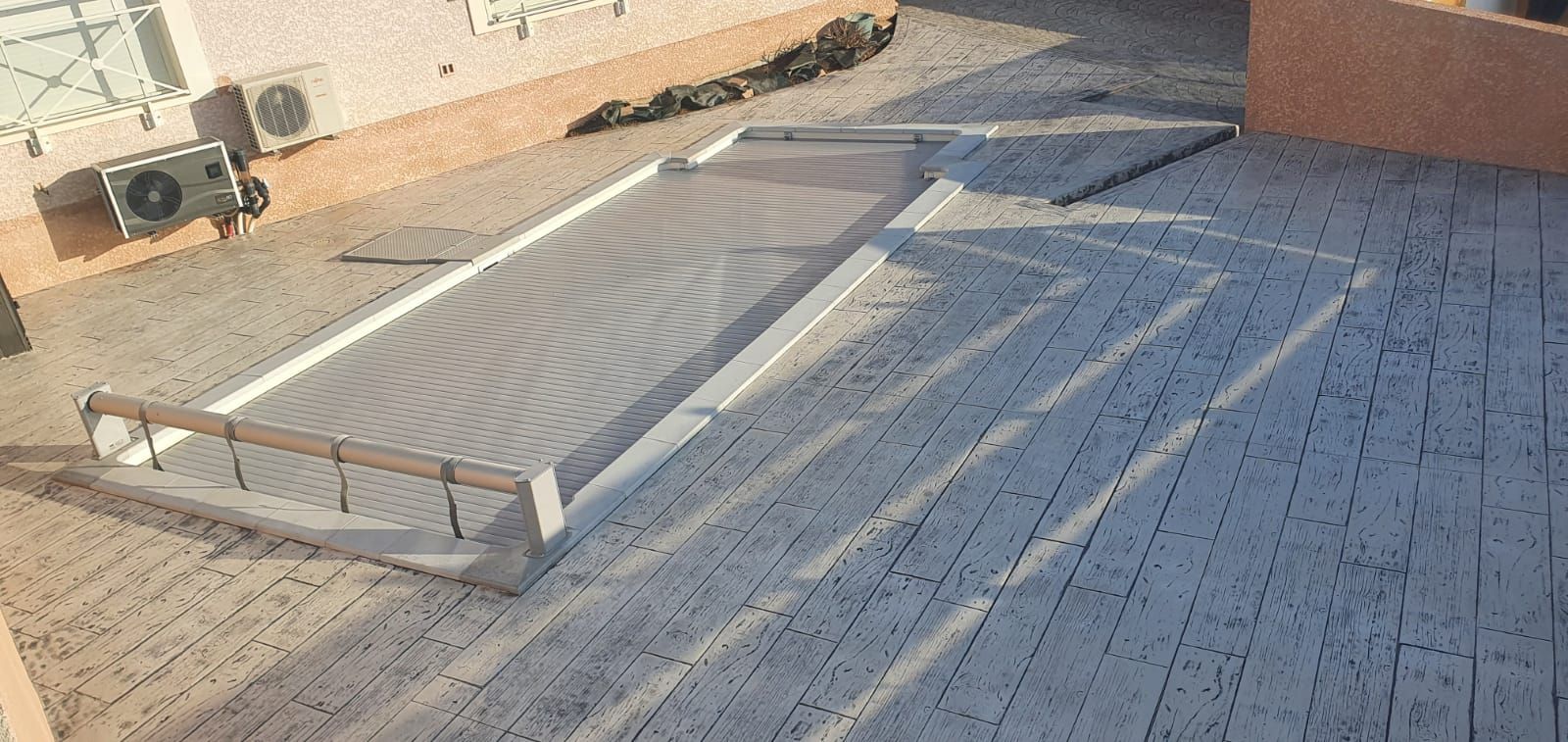 Allée publique en béton