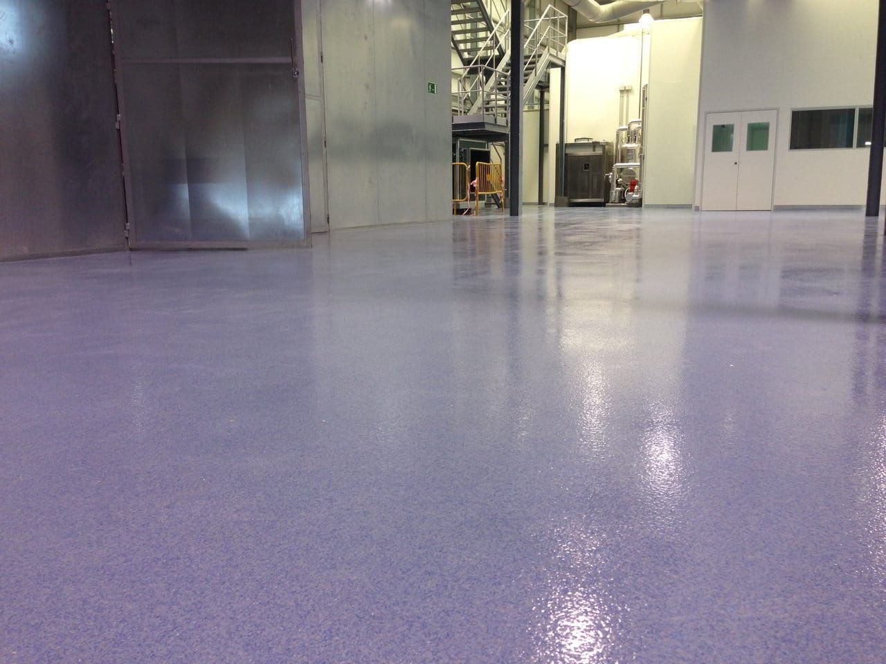 Sol de résine en quartz coloré de couleur violette