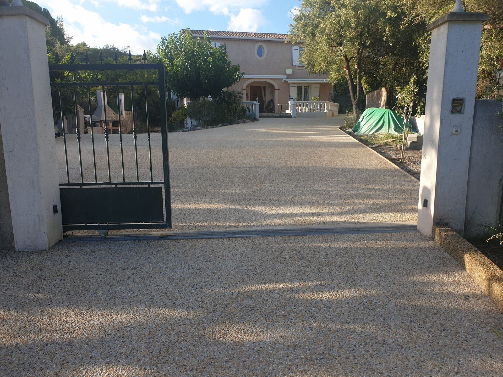 Béton désactivé de l'entrée d'une maison