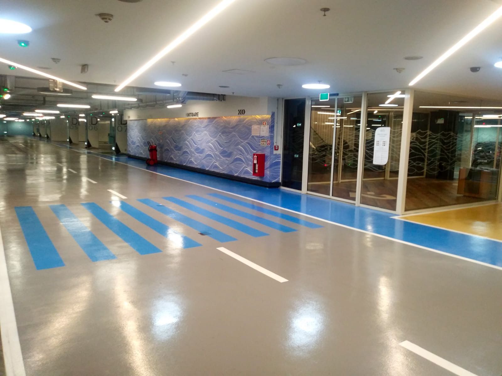 Sol de centre commercial en résine