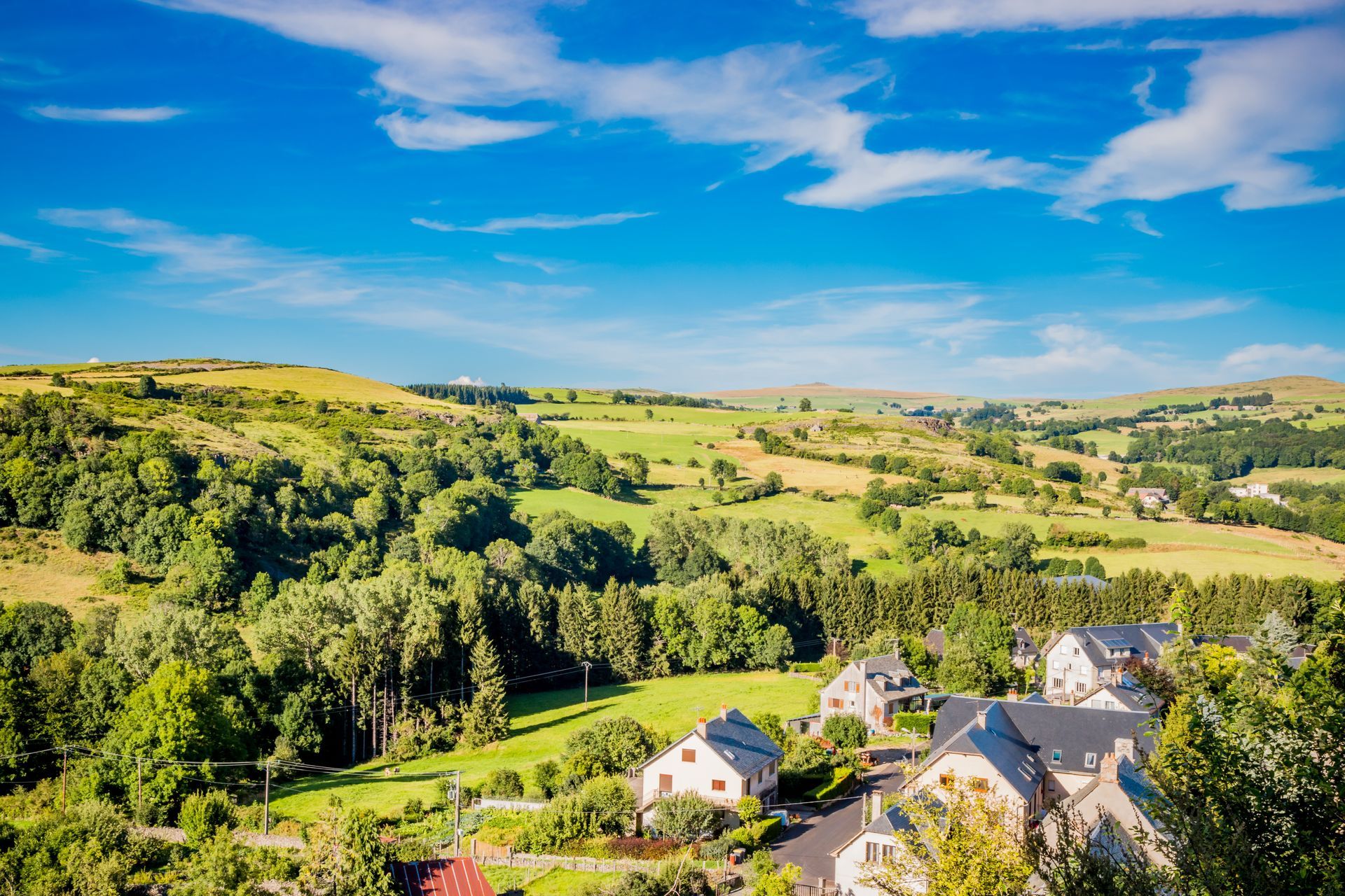 Vue panoramique sur la campagne aveyronnaise