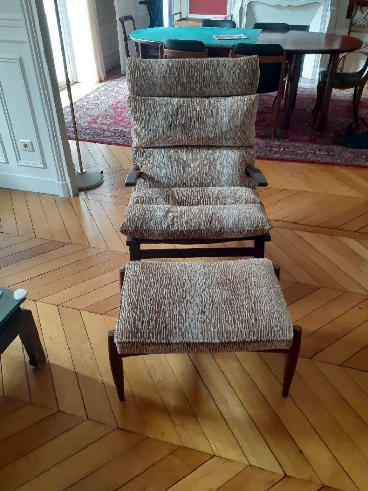 Ensemble chaise et table en tissu gris