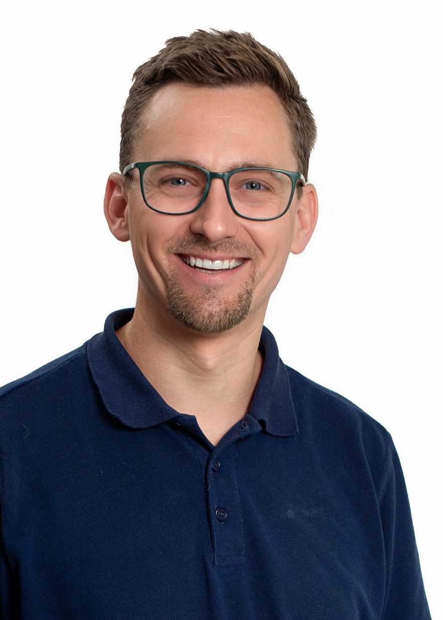 Dr. med. M . Bindsteiner