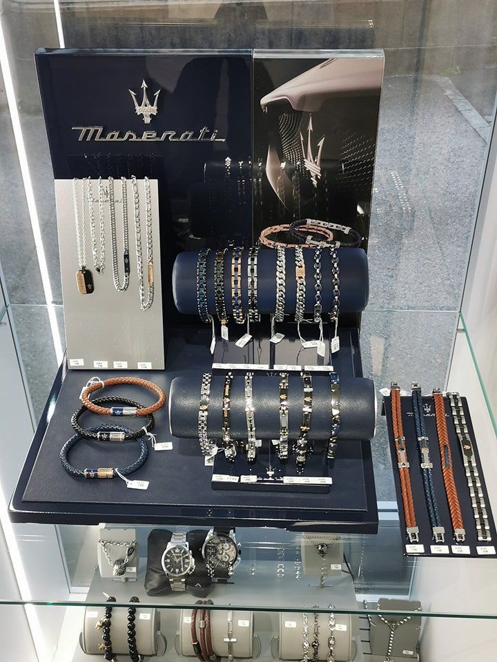 Bijoux divers pour hommes