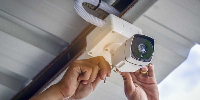 Videoüberwachung wird installiert, Winkler Alarmtechnik GmbH