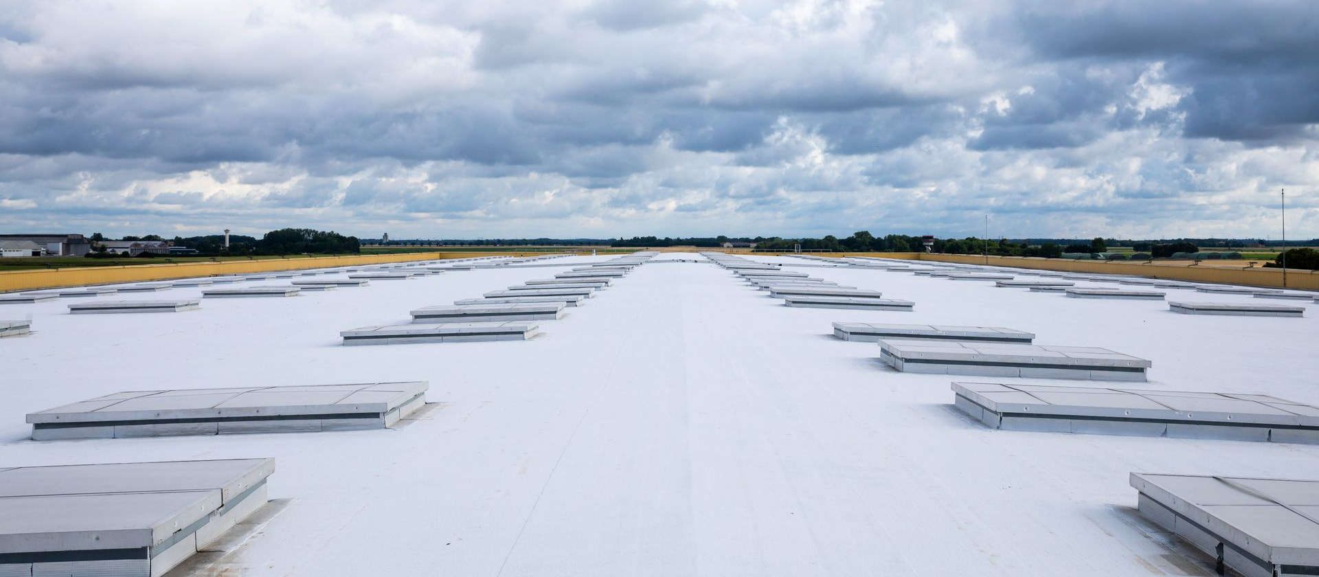 Plateforme réfléchissante blanche