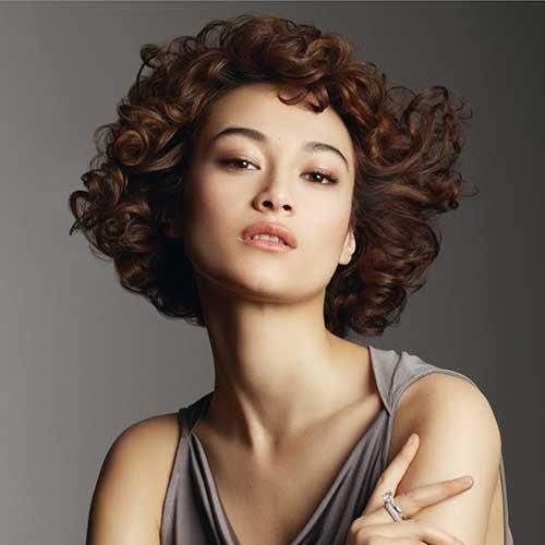 dauerwelle_braun_bruenett