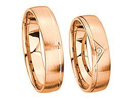 Rosegold stein im Dreieck