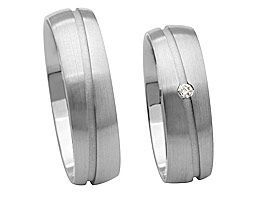 Silberring mit stein, linie reingefreest