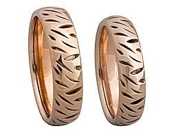 Rosegoldring mit Tiegermusterung