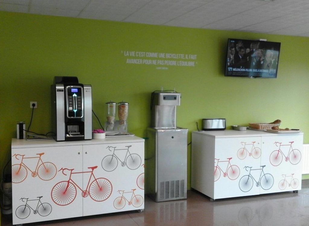 Impression stickers décoration salle de pause