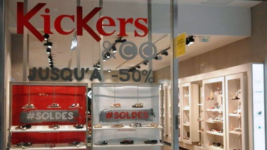 Impression autocollants vitrine Kickers