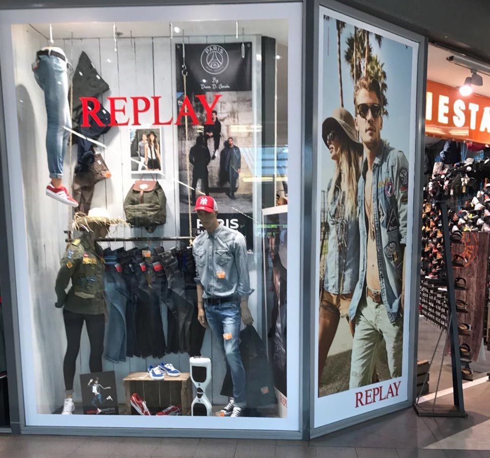 Impression affiches vitrine grand format