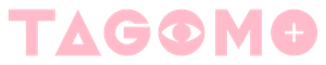 Vaaleanpunainen ”TAGOMO”-logo tyylitellyillä kolmioilla ja ympyröillä valkoisella taustalla