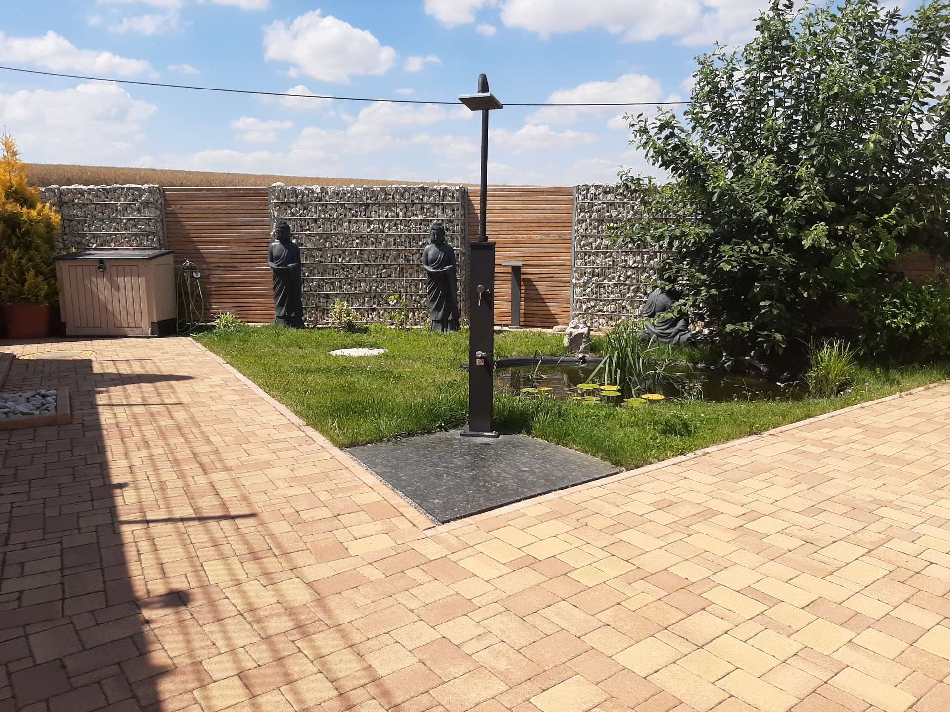 geplasterte Terrasse