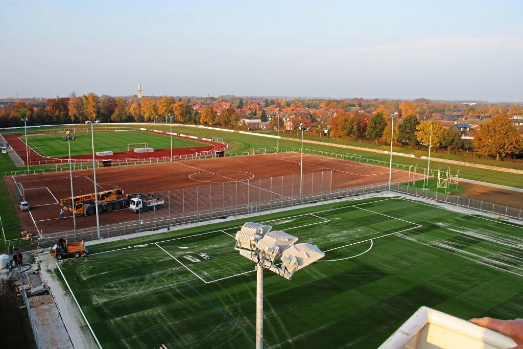 Flutlichtanlagen und Beleuchtungsanlagen von SMW Elektrotechnik