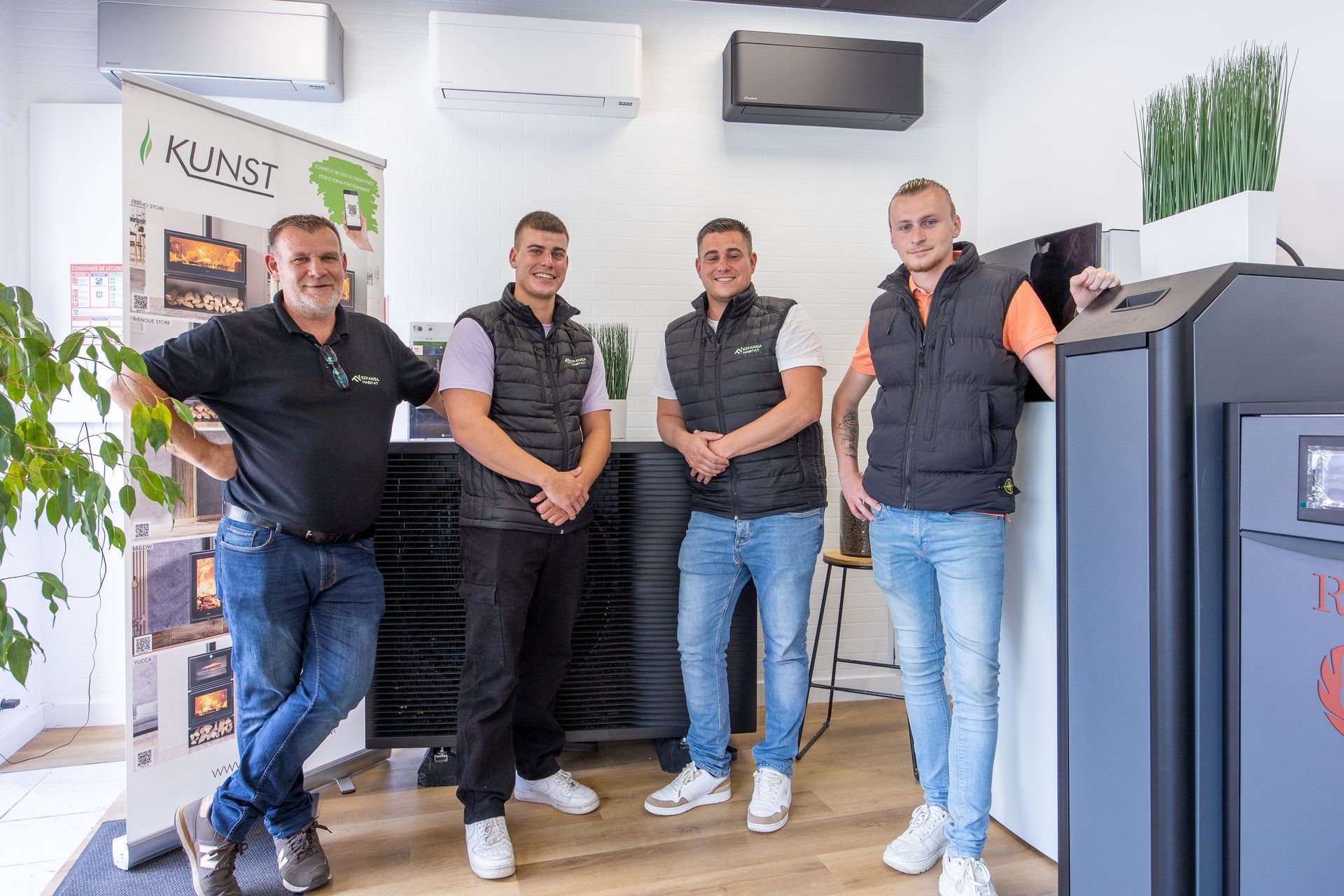 L'équipe de l'entreprise Expansia Habitat