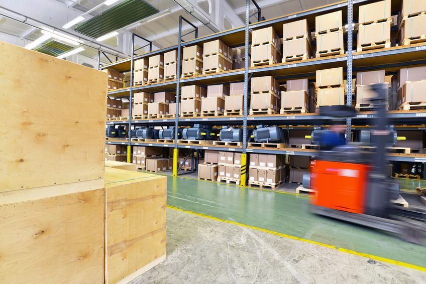 Entrepôt de moteurs