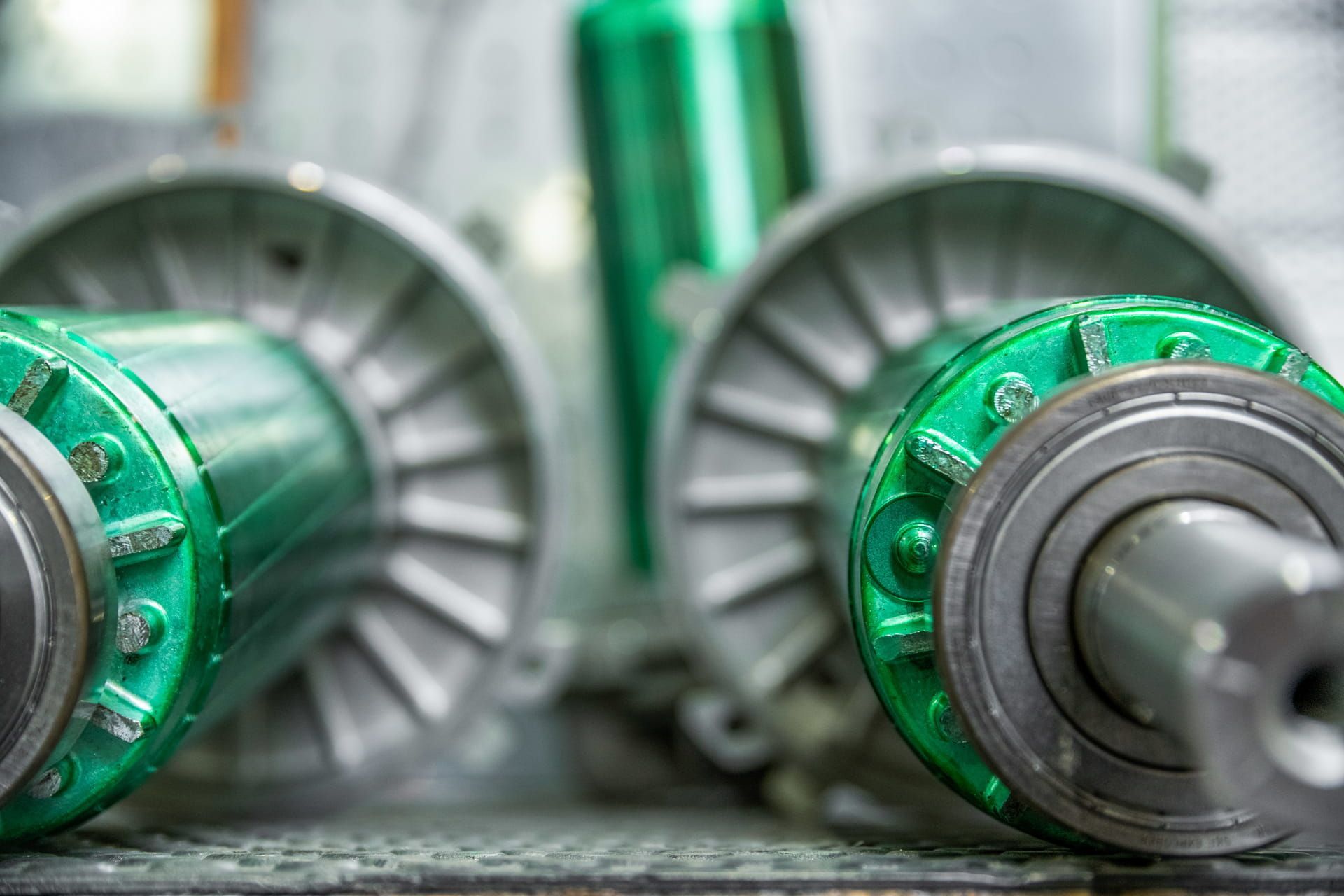 Pièces de moteur de couleur verte