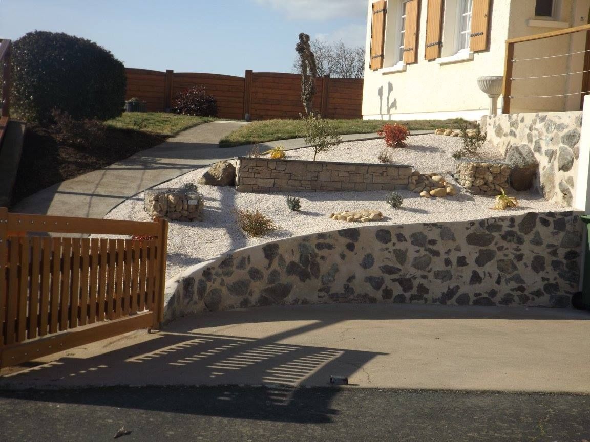 Muret décoratif en pierre apparente