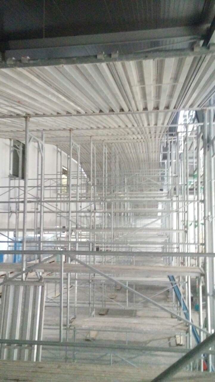 RRAKLI Ponteggi Sagl - Ponteggio interno