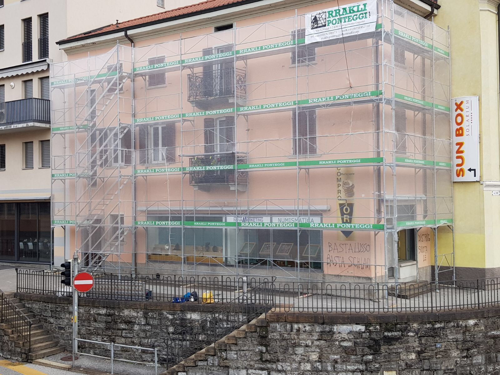 RRAKLI Ponteggi Sagl - Ponteggio casa