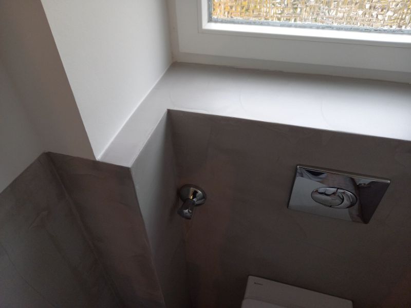 Malerarbeiten im Badezimmer