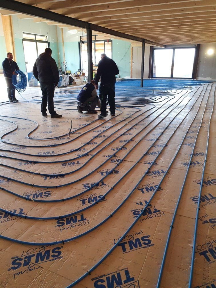 Travaux d'installation d'un plancher chauffant
