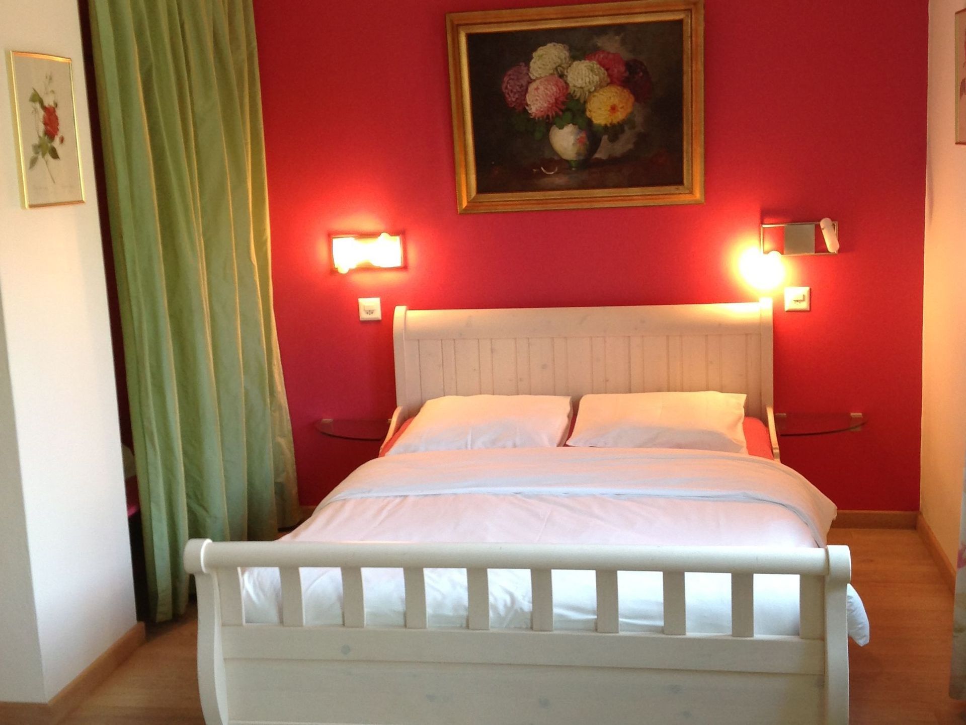 Auberge de Dully - Hôtel à Dully - Maison