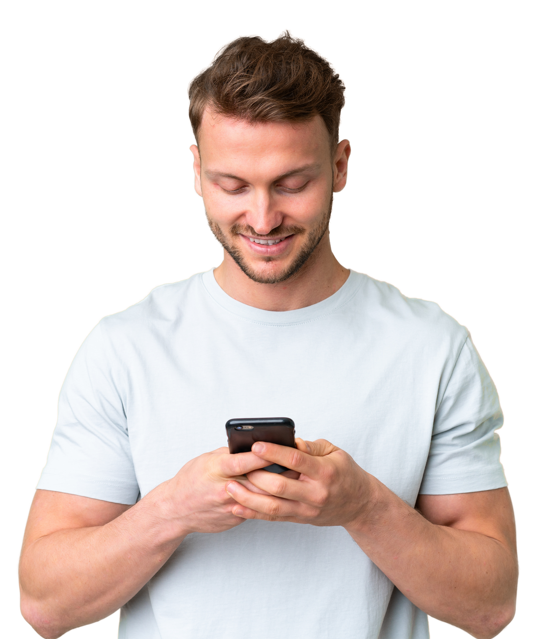 Homme qui regarde son téléphone