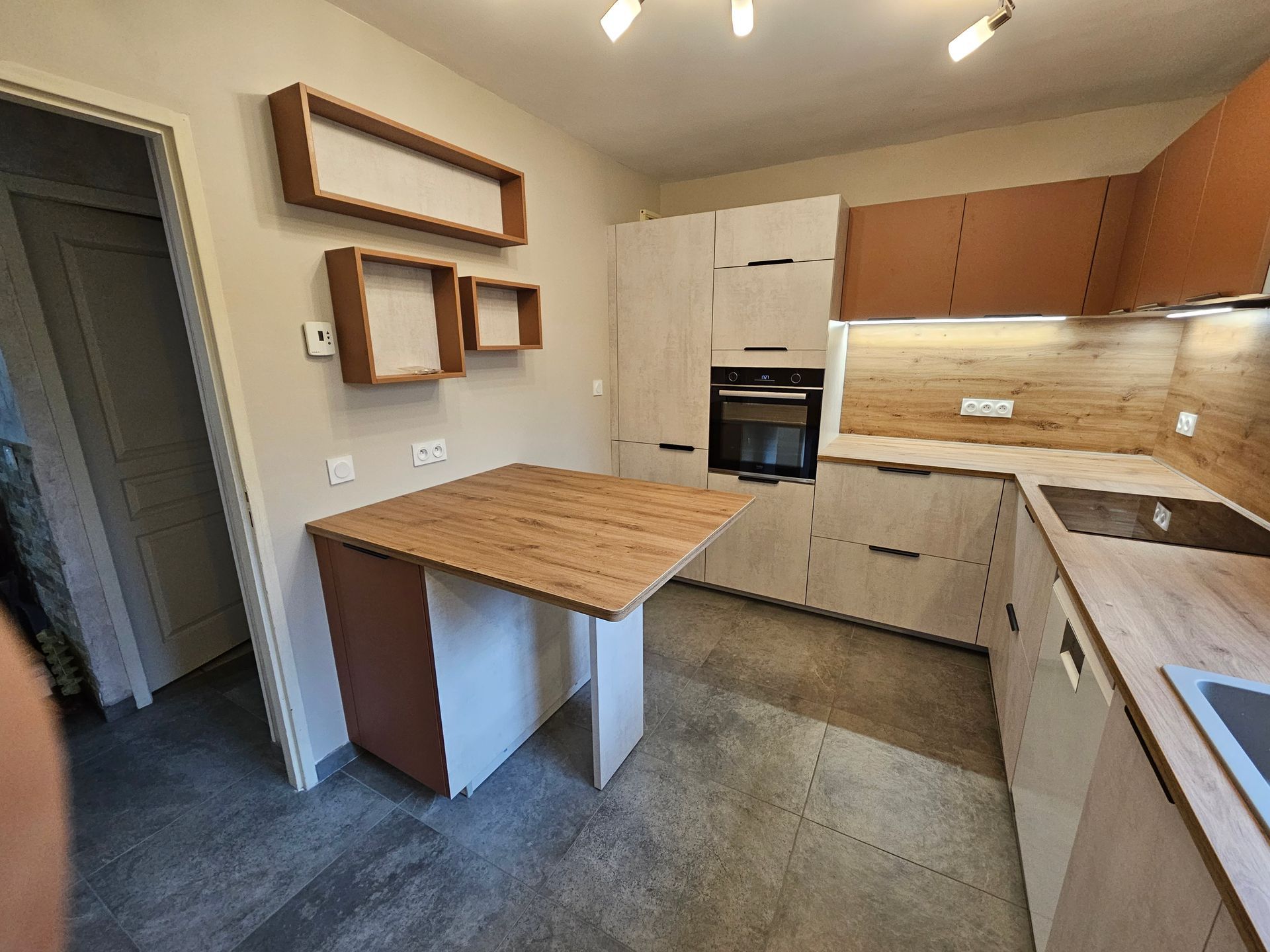 Cuisine blanche en bois